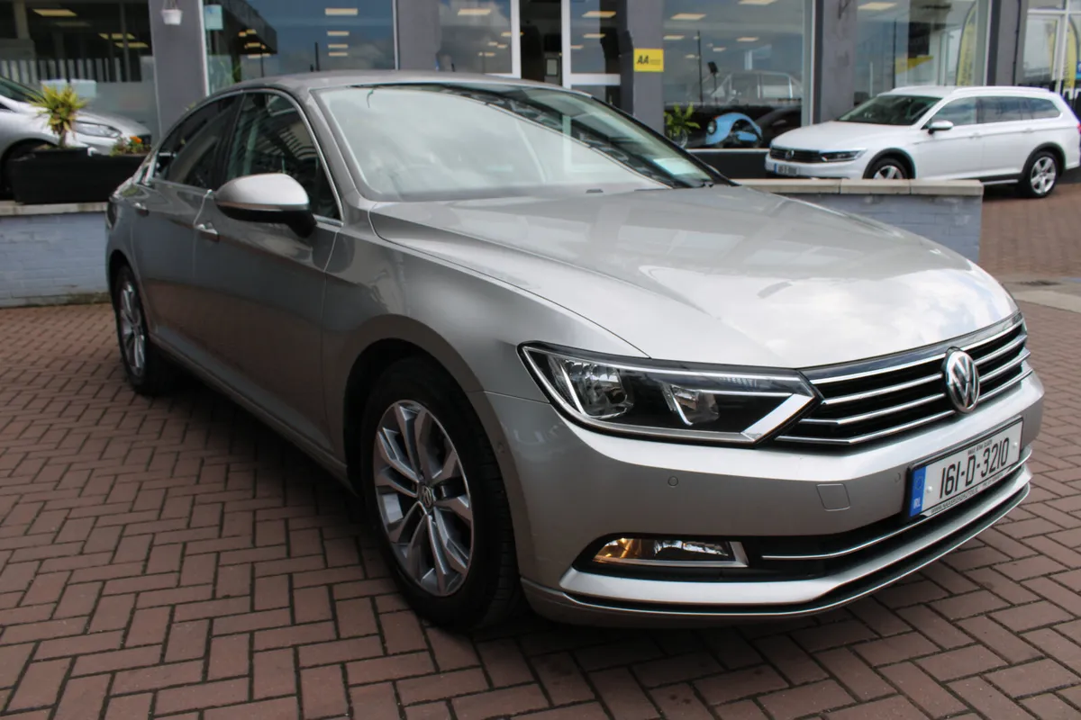 VOLKSWAGEN PASSAT 1.4 TSI COMFORTLINE PLUS AUTOMAT - Image 2