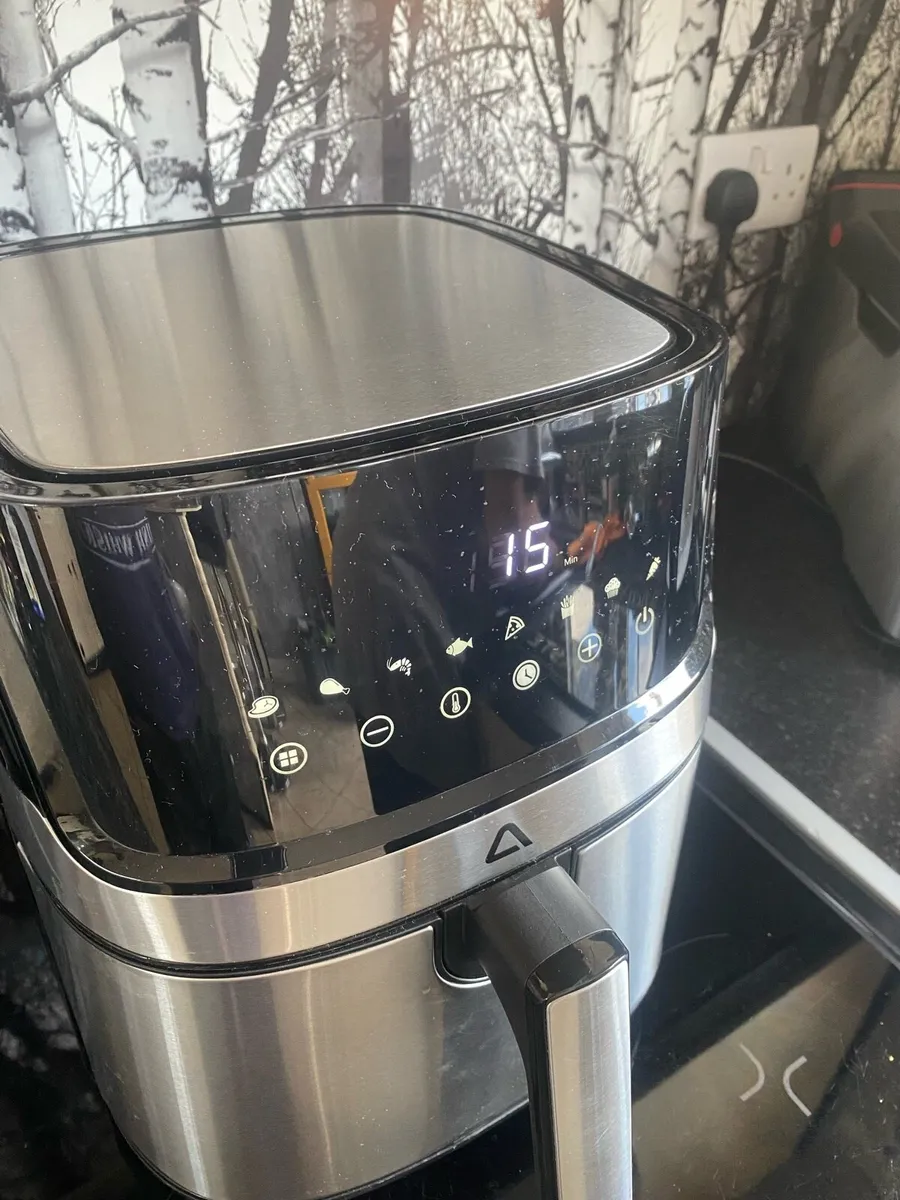 Air fryer - Image 1