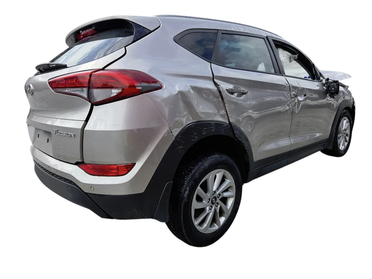 2016 HYUNDAI TUCSON For Breaking/Dismantling - Image 3