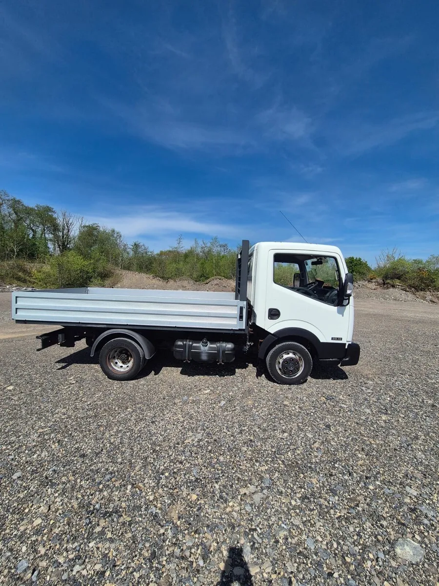 Nissan cabstar - Image 4