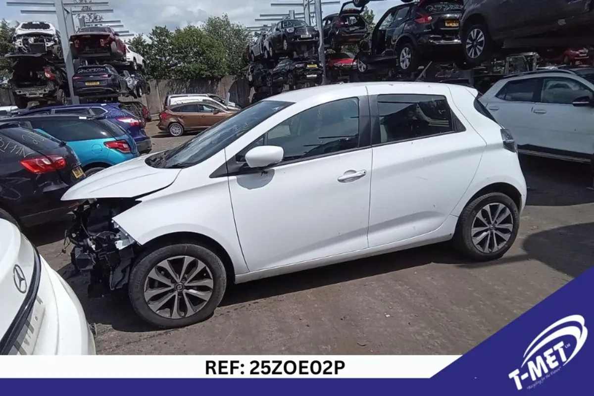 2022 RENAULT ZOE BREAKING FOR PARTS - Image 1