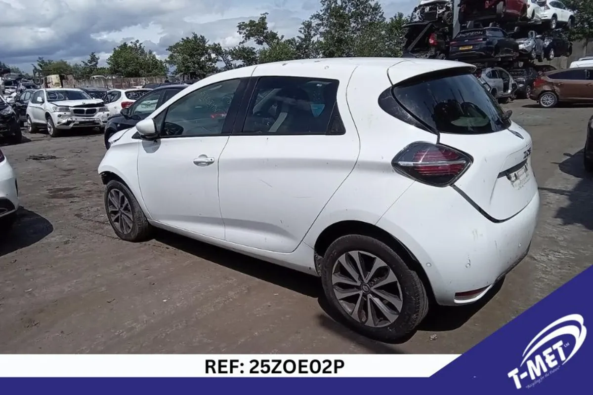 2022 RENAULT ZOE BREAKING FOR PARTS - Image 2