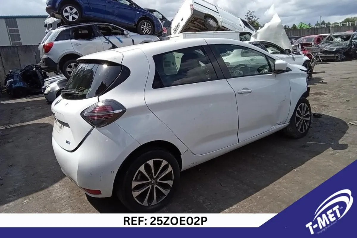 2022 RENAULT ZOE BREAKING FOR PARTS - Image 4