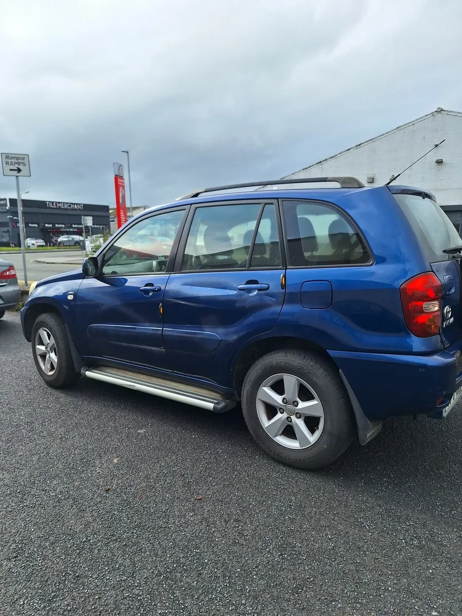 Toyota RAV4 2005 - Image 4