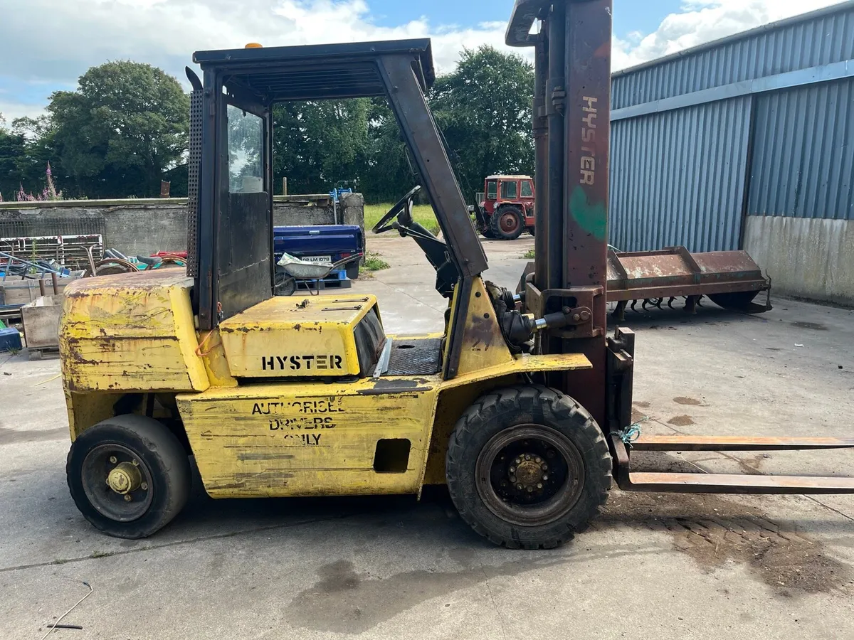 Forklift - Image 3