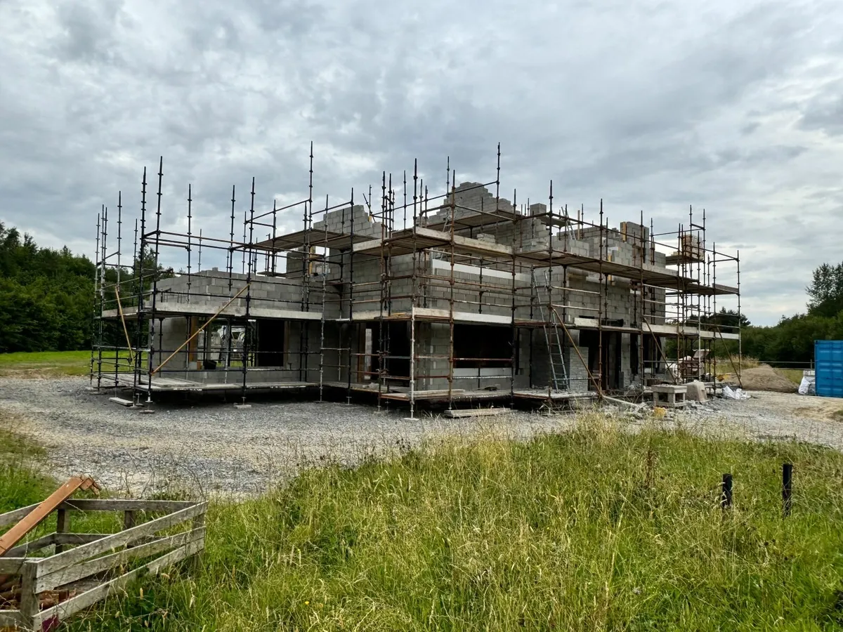 scaffolding - Image 1