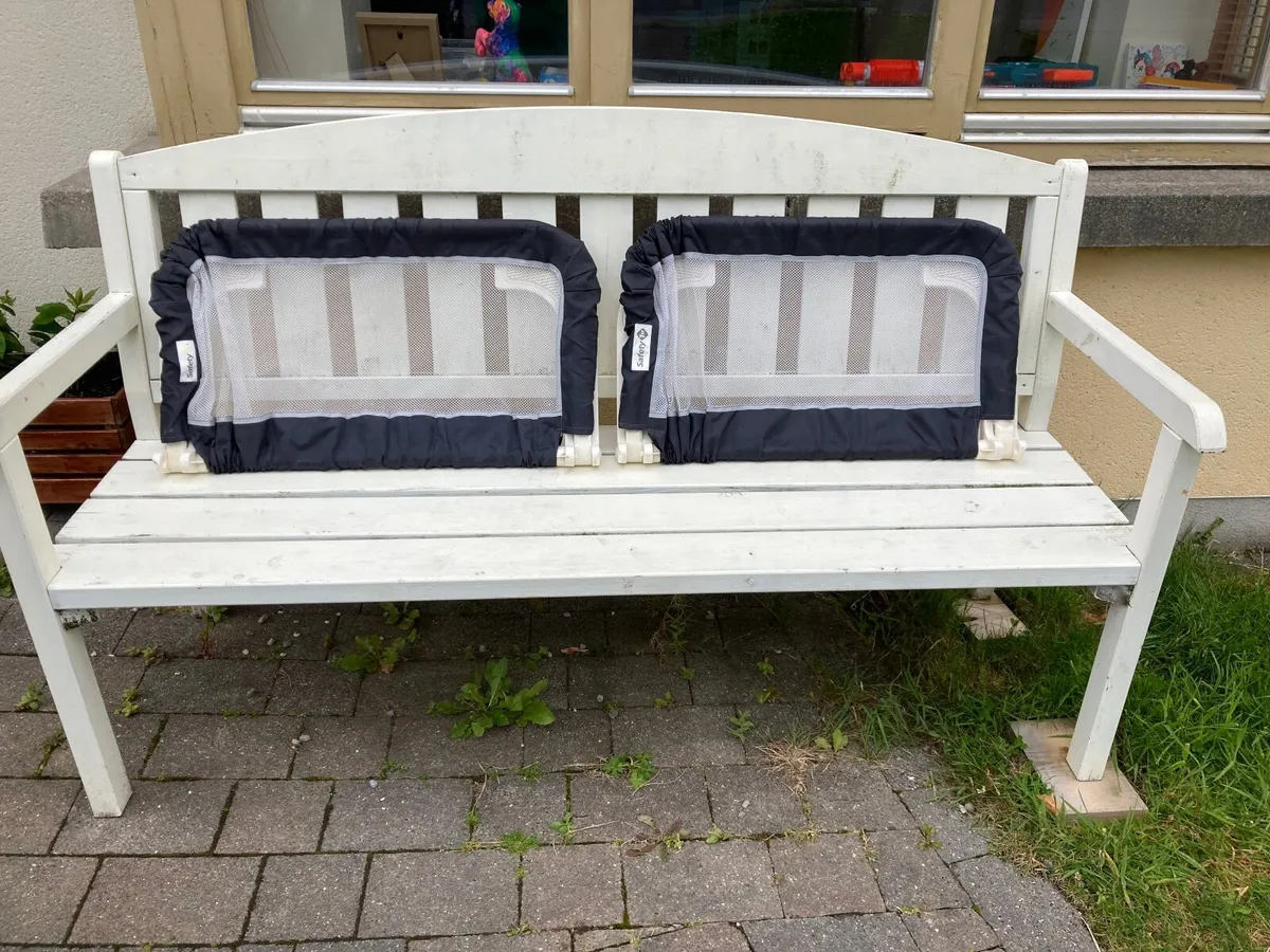Safety sides for children’s bed - Image 3