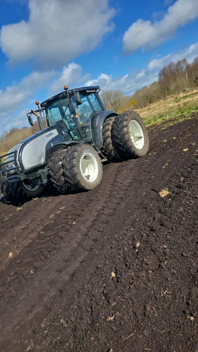 Valtra t130 - Image 1