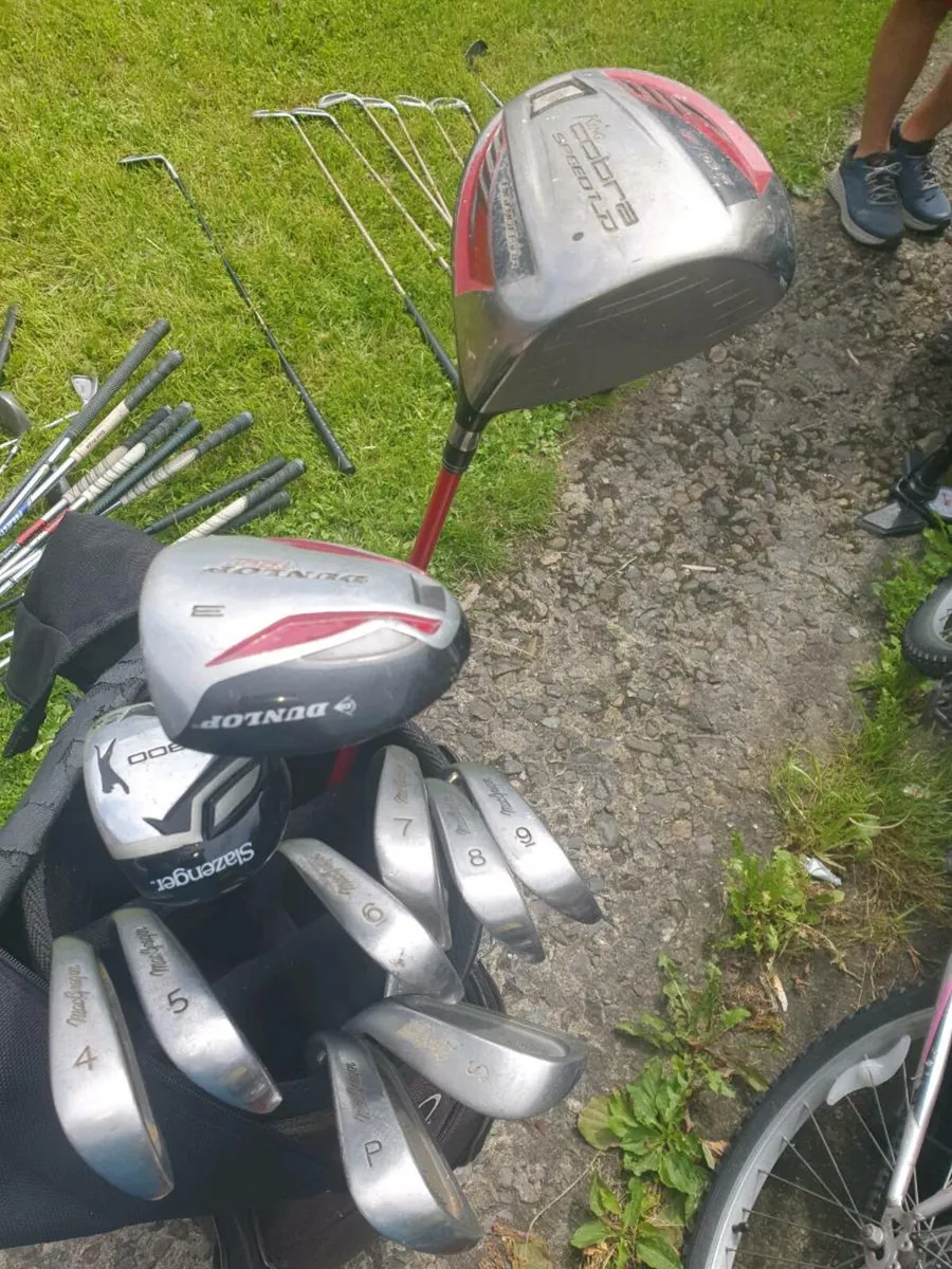 FULL SET OF GOLF CLUBS R/H
