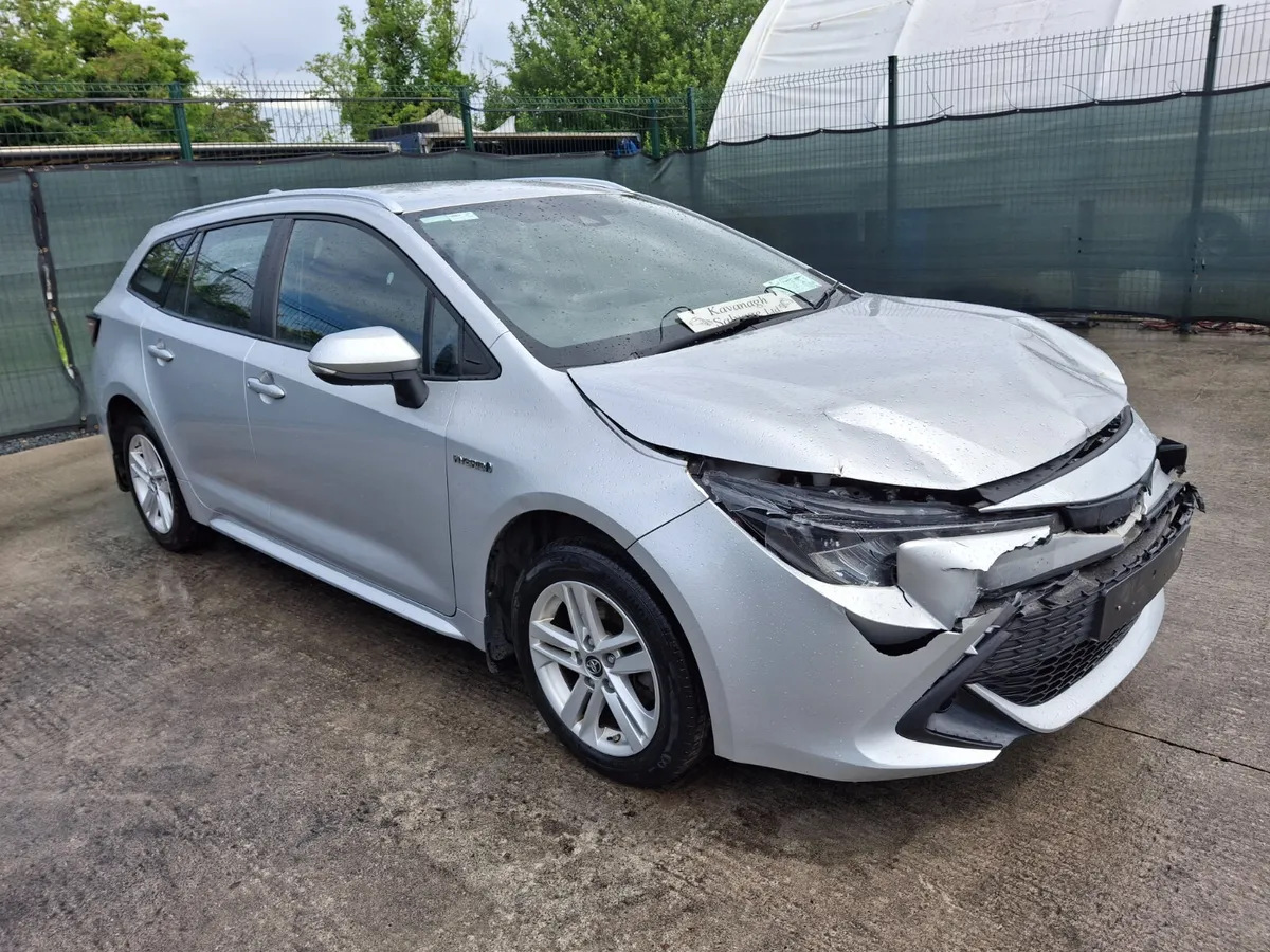 192 Toyota Corolla  1.8 Hybrid Automatic - Image 3