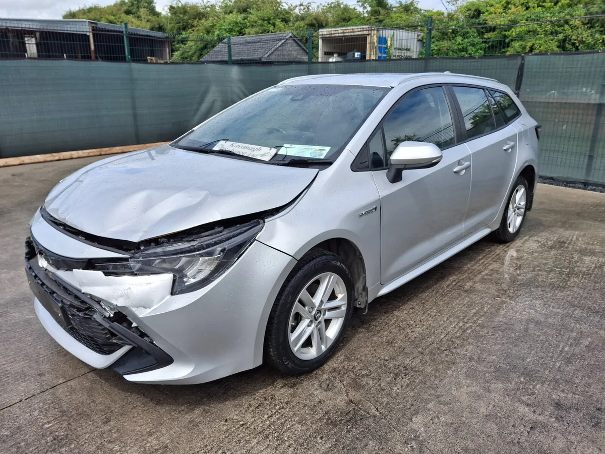 192 Toyota Corolla  1.8 Hybrid Automatic - Image 4