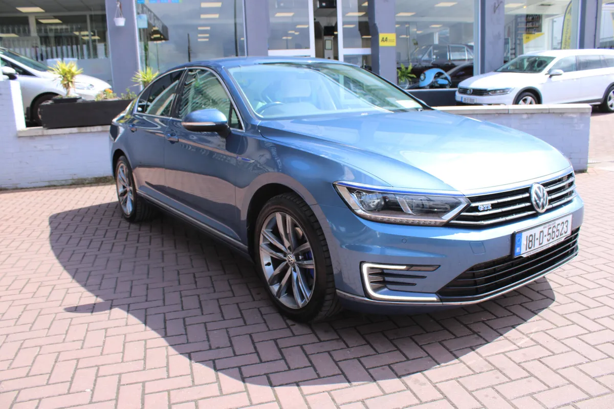 VOLKSWAGEN PASSAT 1.4 TSI GTE 218BHP 4DR SALOON AU - Image 1