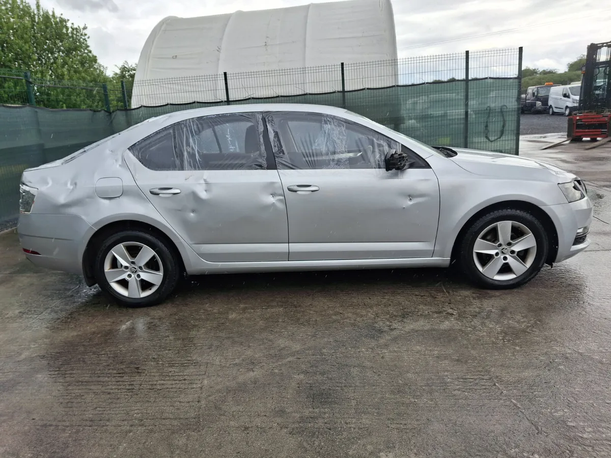 2018 Skoda Octavia Diesel Automatic - Image 3