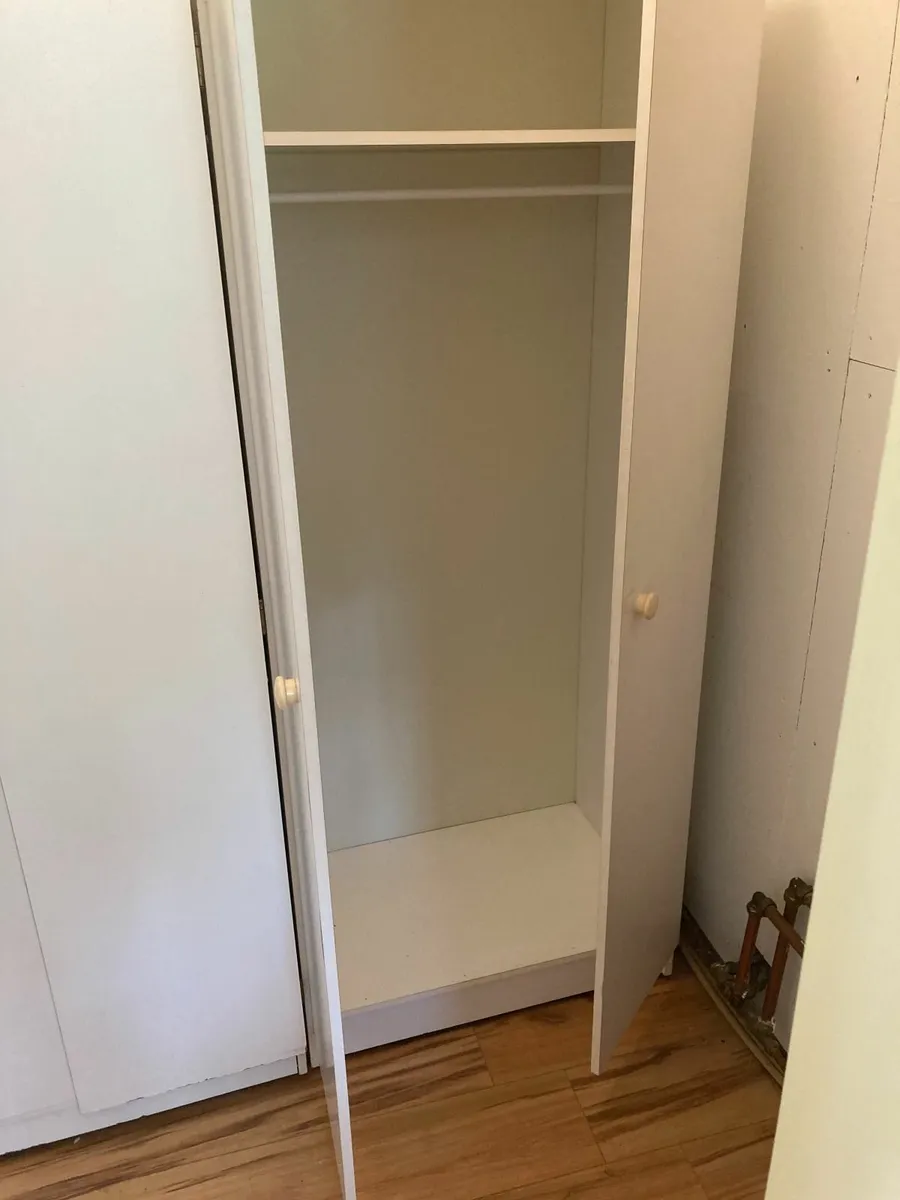Wardrode - Image 2