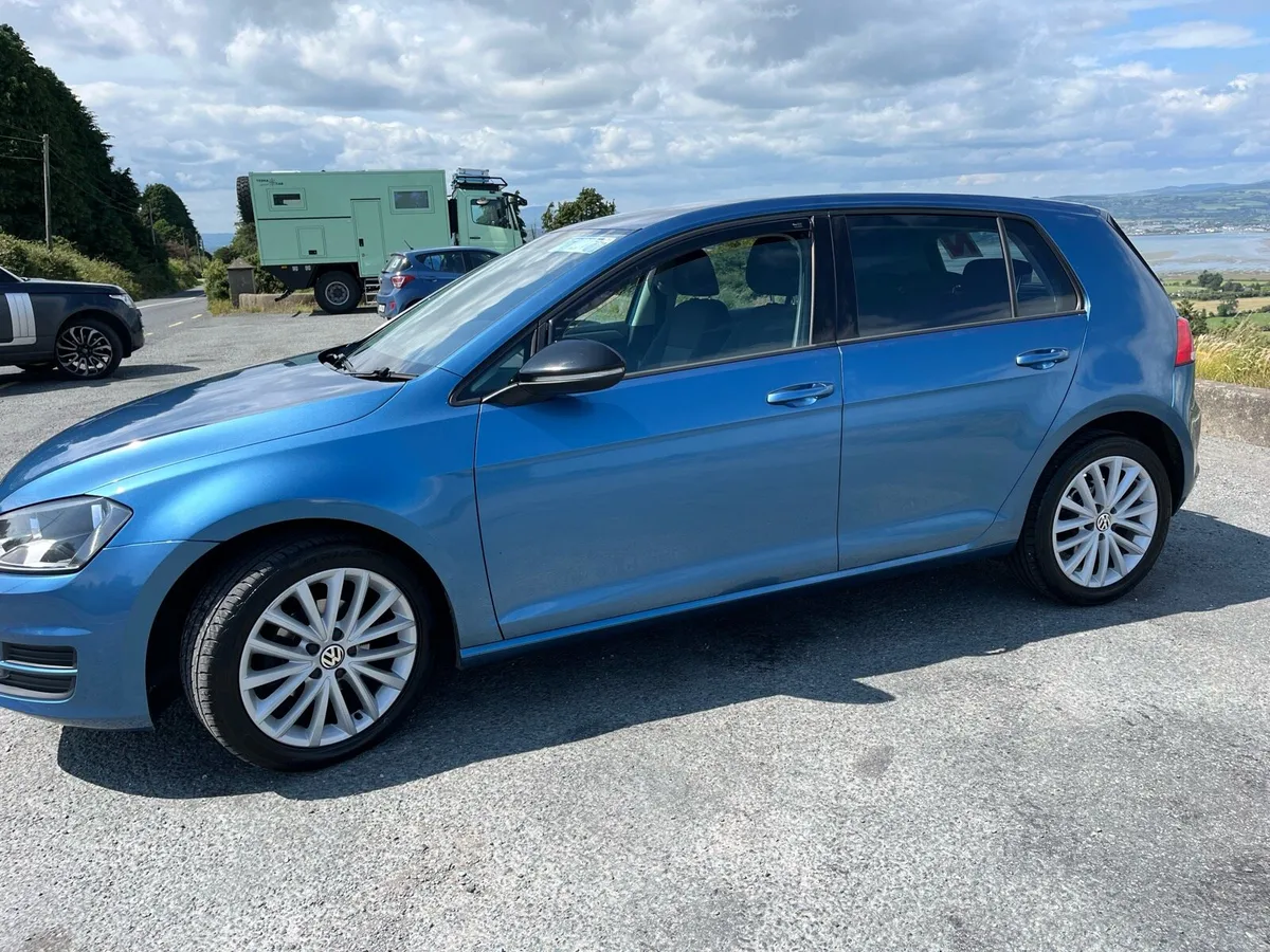 Volkswagen Golf - Image 4