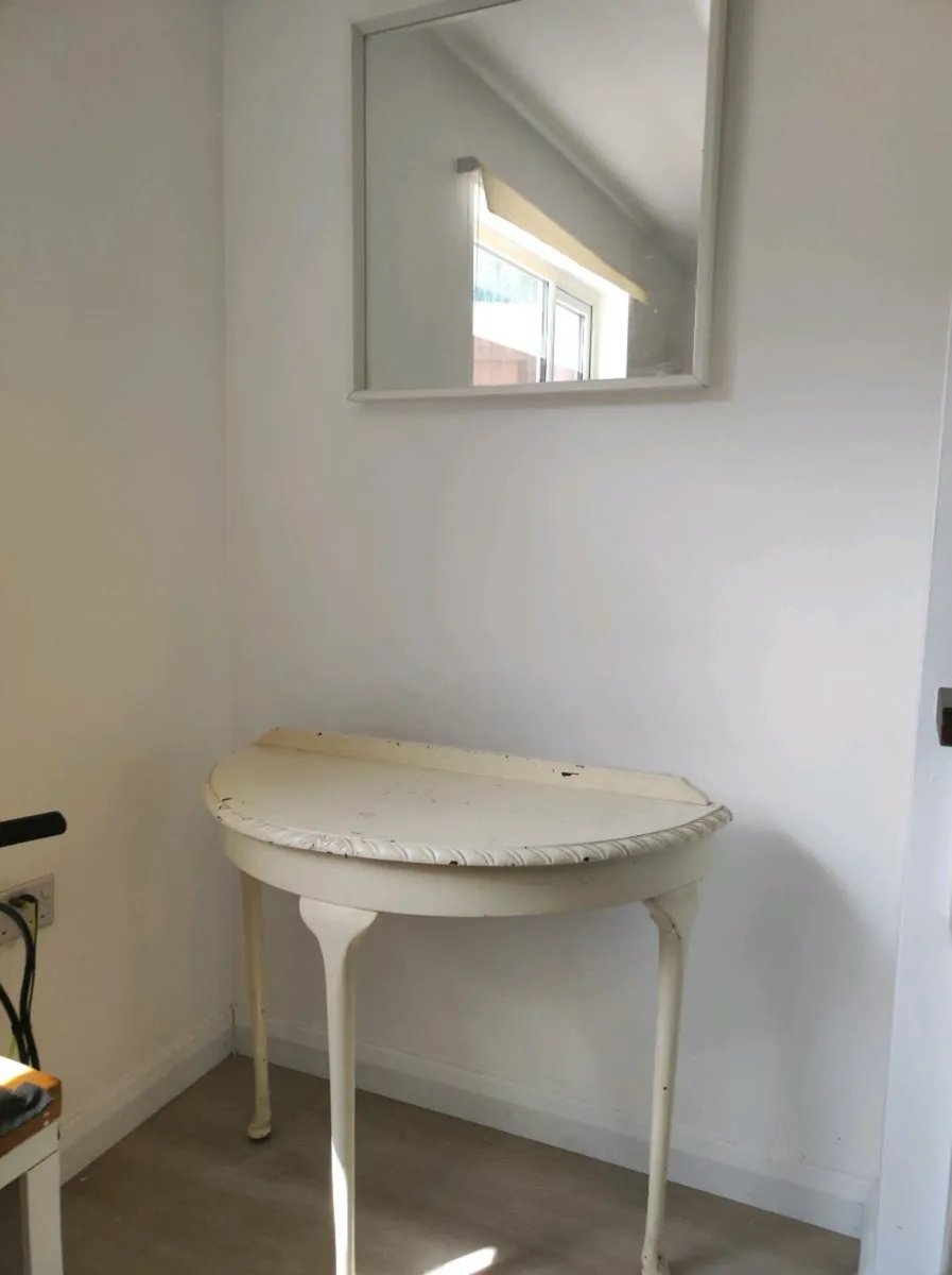 Console table - Image 2
