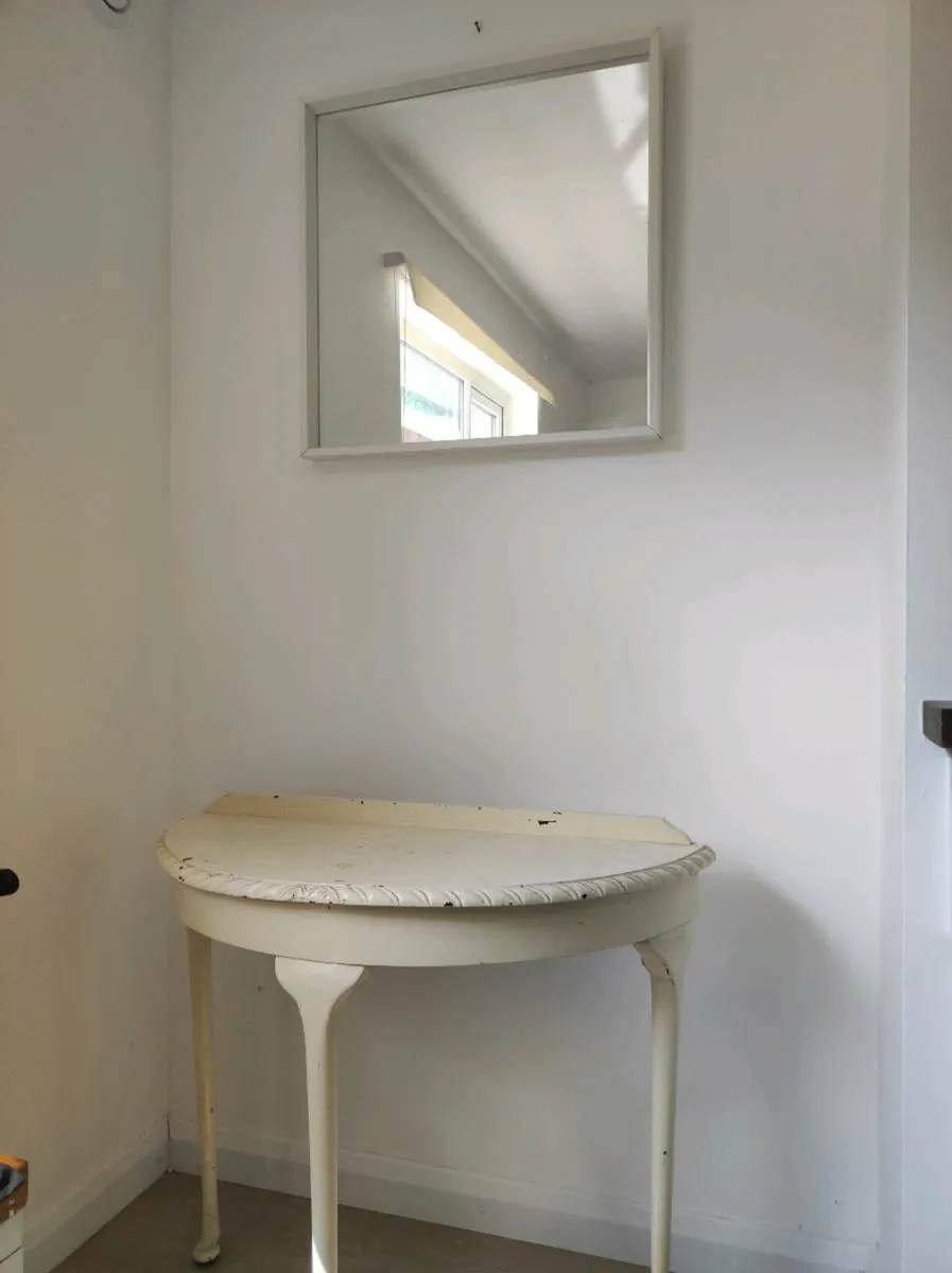 Console table - Image 3