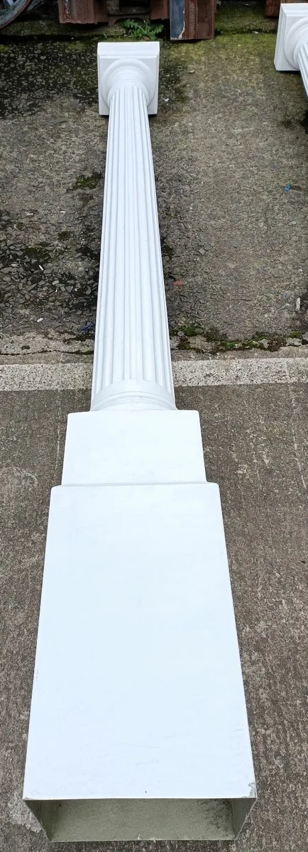 10.5 FT Fibre Glass Pillars £325 for 2 - Image 4