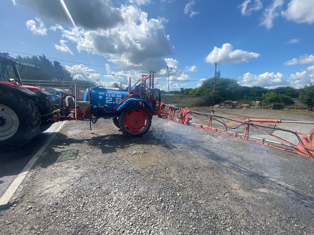 TRAILED & MOUNTED  SPRAYERS IN ST0CK - Image 3