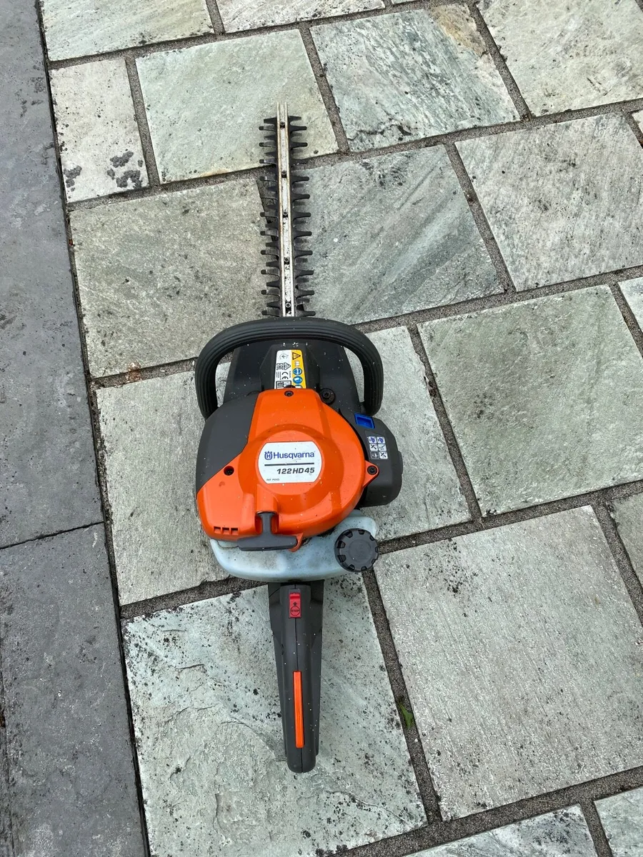 Husqvarna 122HD45 Petrol Hedge Trimmer - Image 4