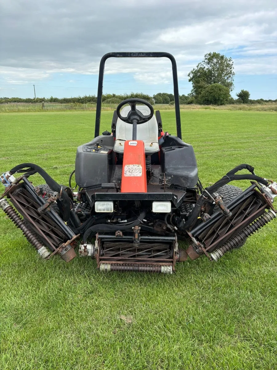 Jacobsen LF3800 5 reel fairway mower - Image 3