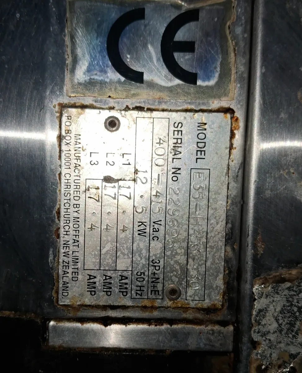 ELECTRIC CONVENTION OVEN - Image 2