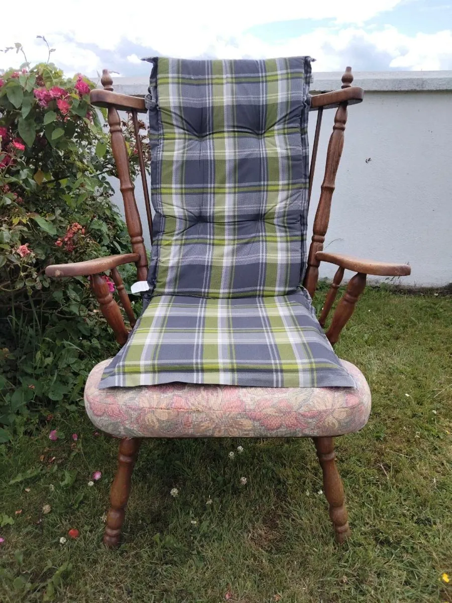 Fireside chair - Image 4