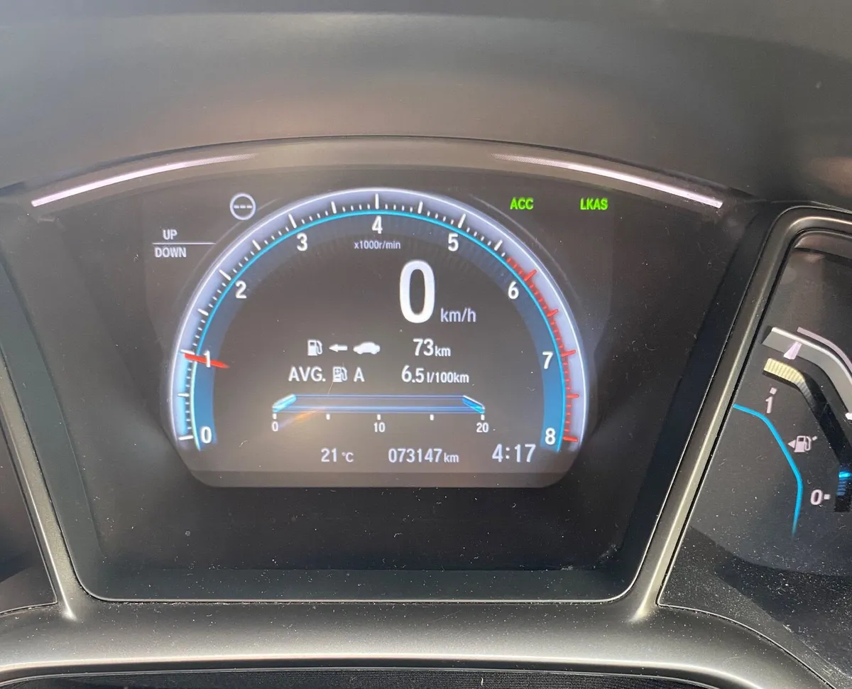 Honda Civic 2018 1.0 VTEC EX 5DR - Image 3