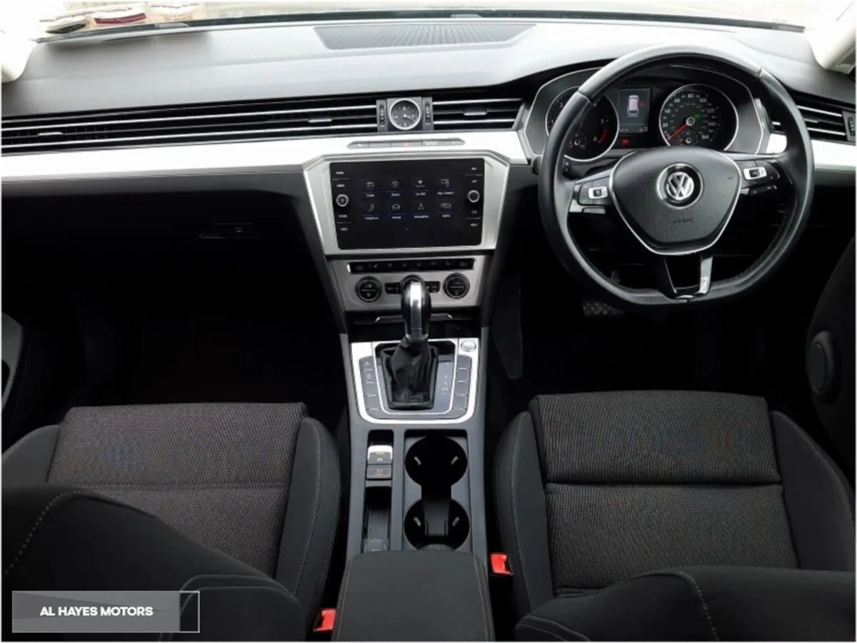 Volkswagen Passat 1.6 TDI 120HP Trendline DSG - Image 2