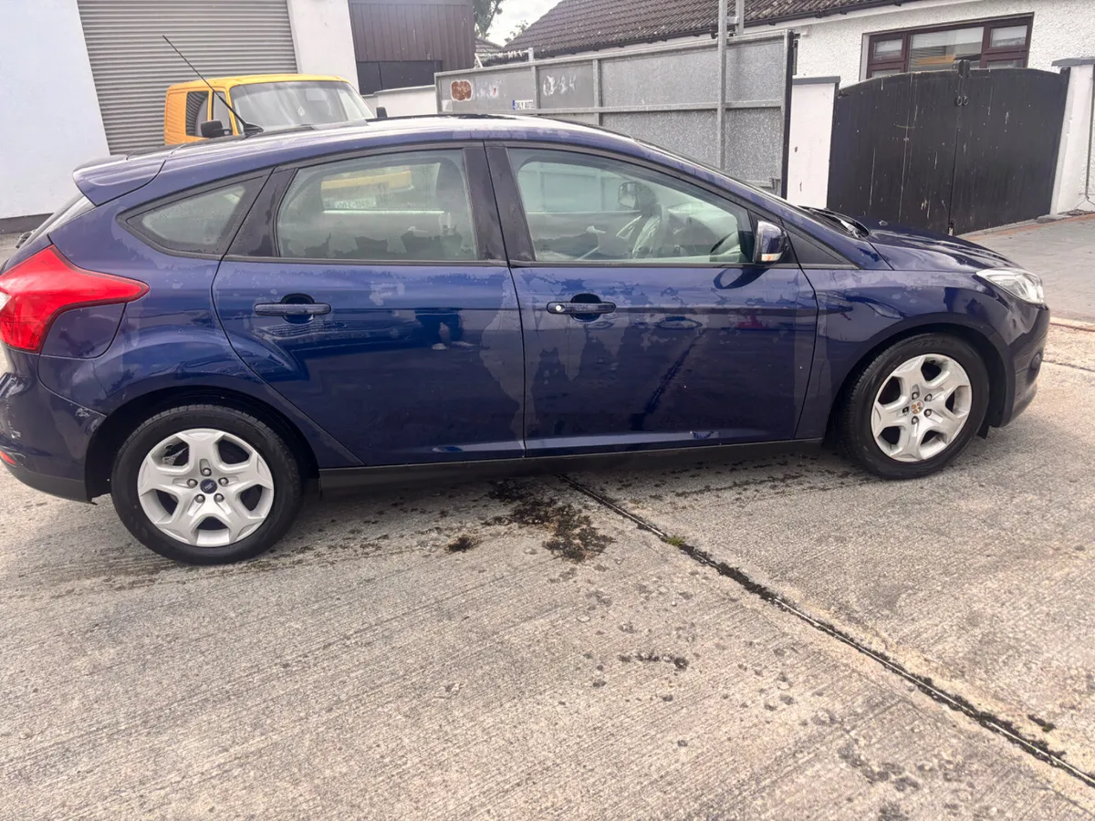 Ford Focus 2013 - Image 1