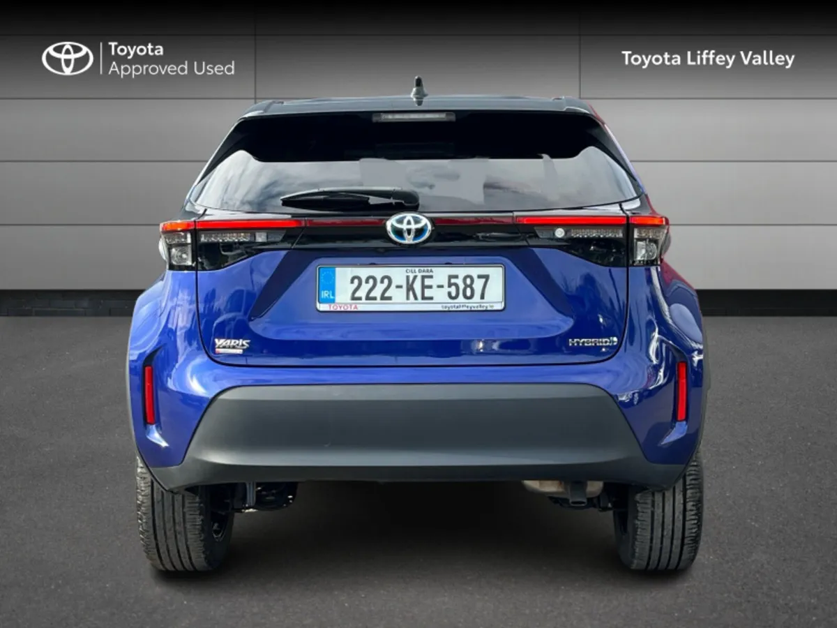 Toyota Yaris YARIS CROSS LUNA SPORT BI-TONE - Image 4