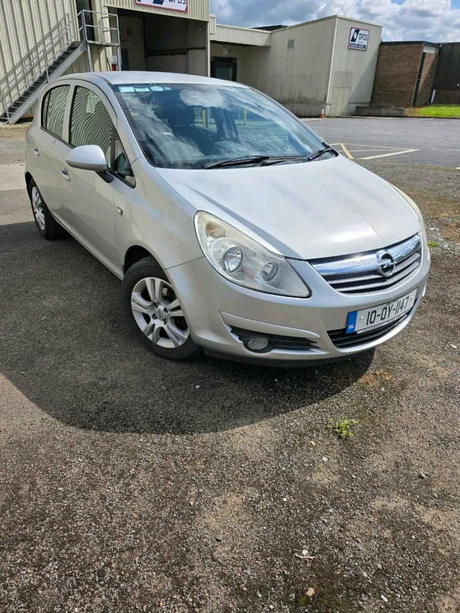Opel Corsa 1.2 2010 Diesel - Image 1