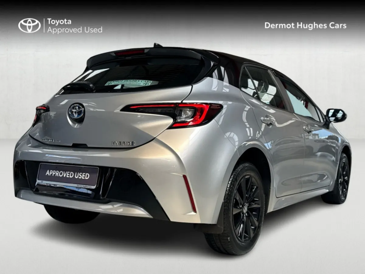 Toyota Corolla HYBRID LUNA H/8 4DR AUTO - Image 2