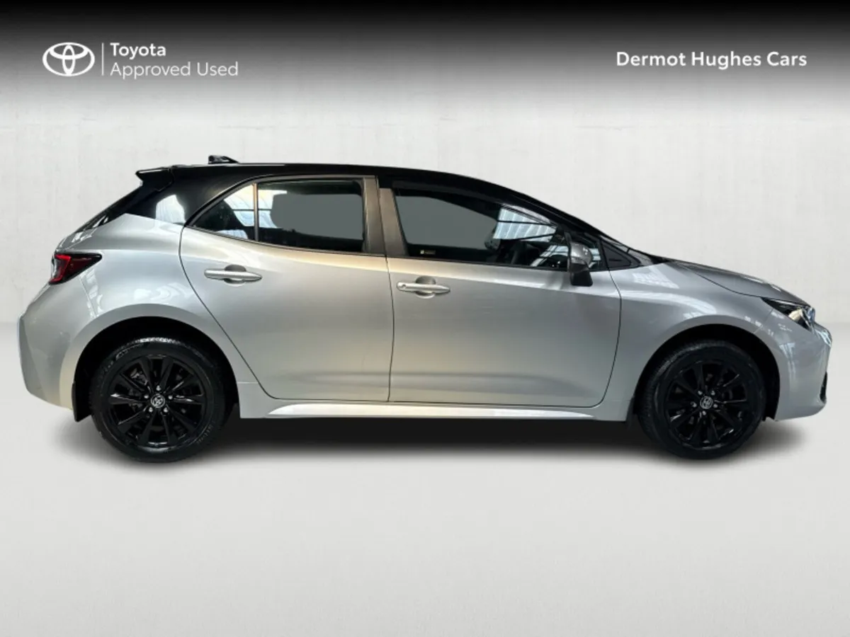 Toyota Corolla HYBRID LUNA H/8 4DR AUTO - Image 3