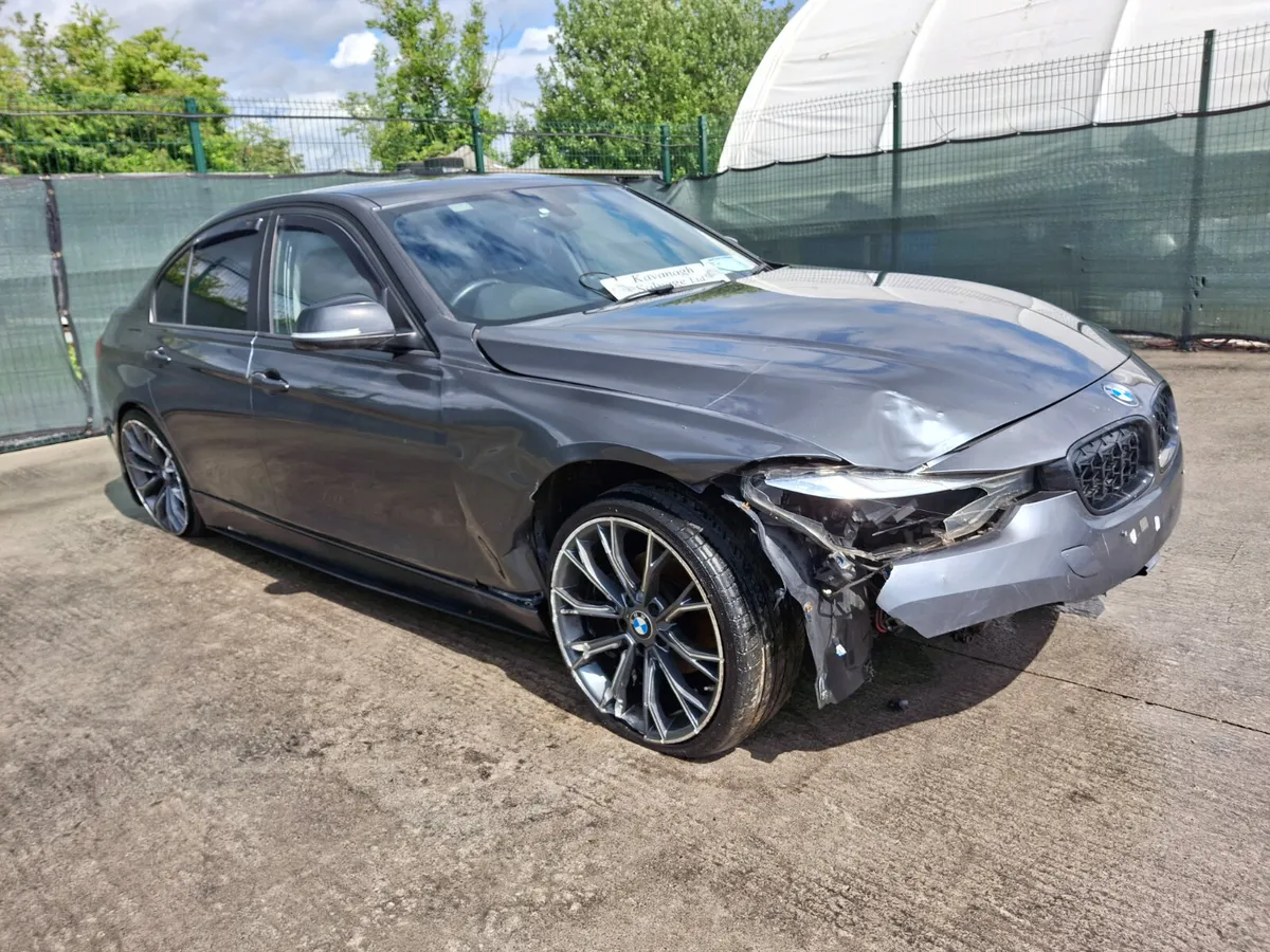 2017 BMW 316 2.0 Diesel - Image 3