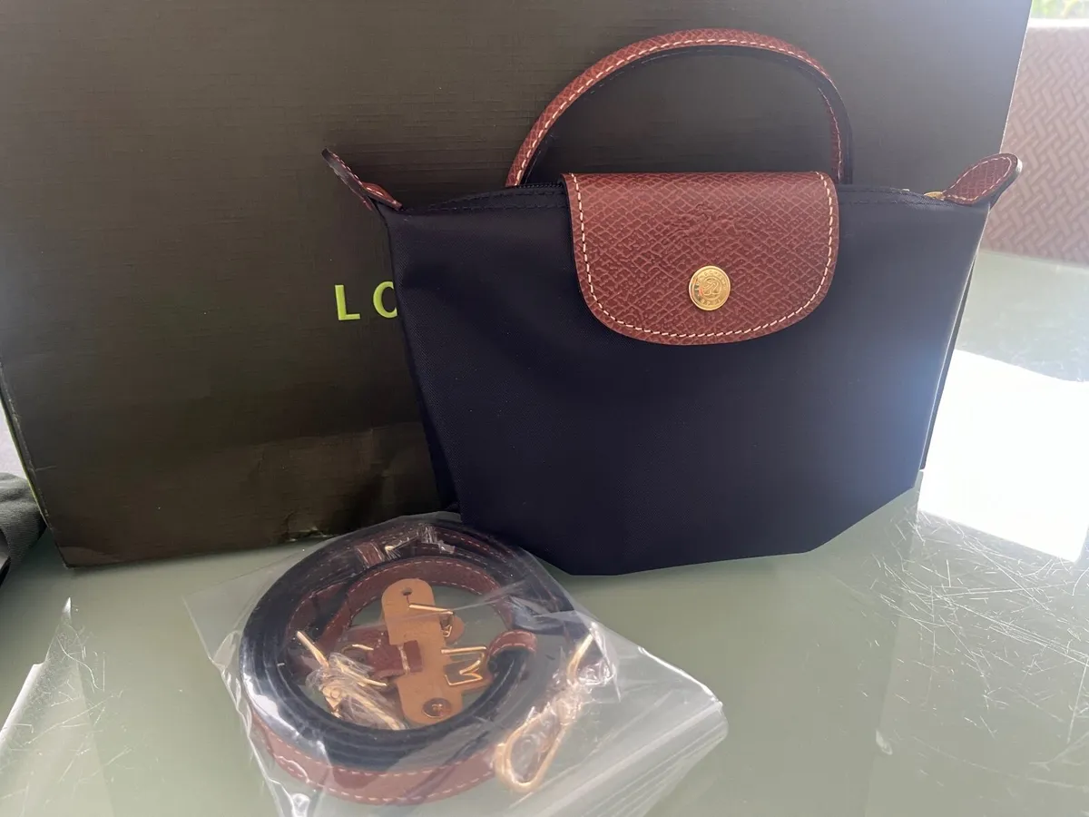 Longchamp POUCH Bag - Image 3