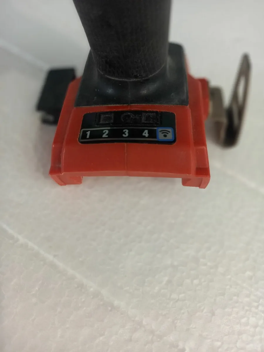 Milwaukee fuel 18v impact driver - Image 3