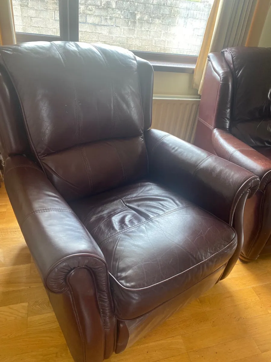 Leather Couch  - for sale - Image 1