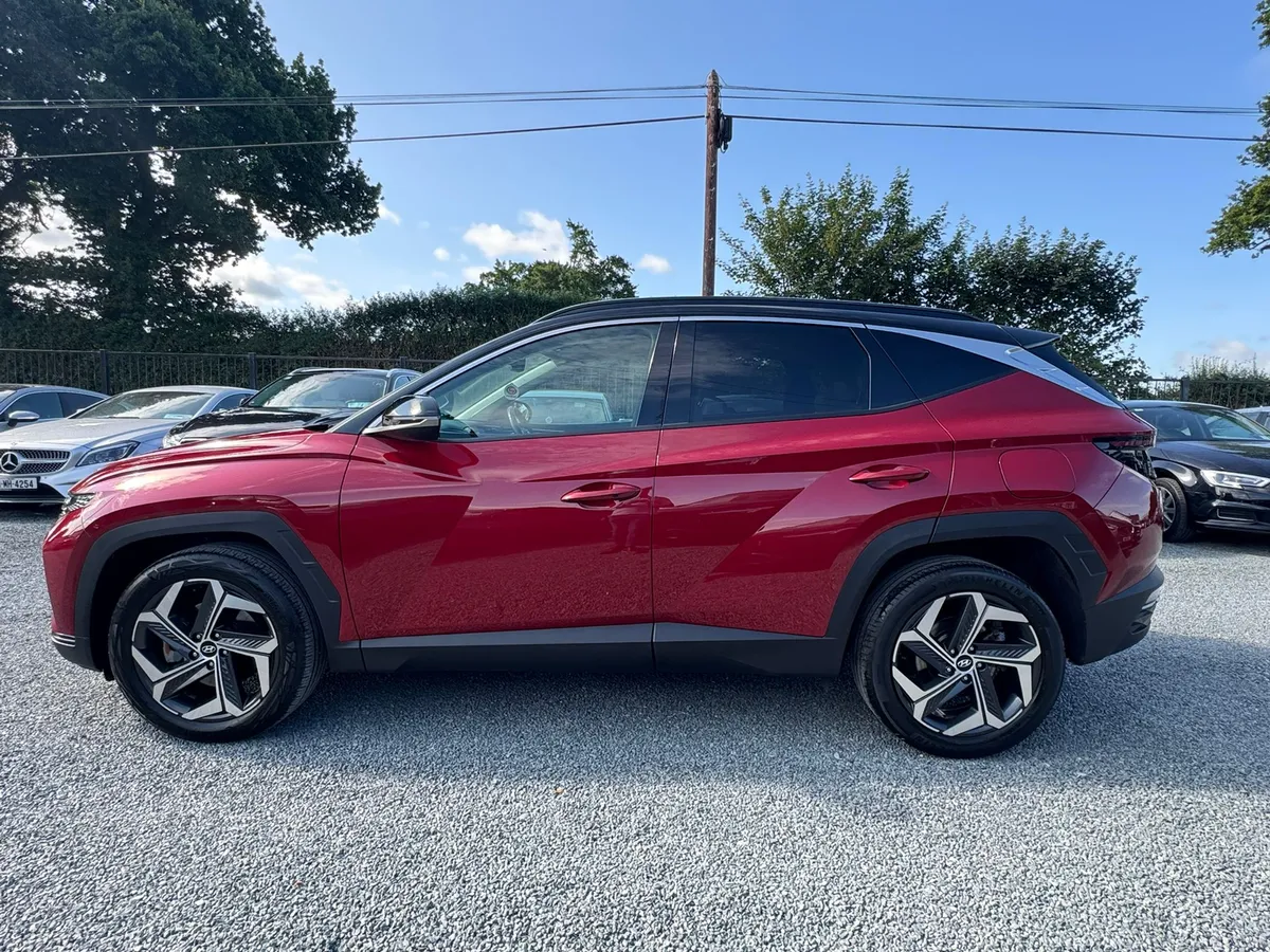 221 HYUNDAI TUCSON EXECUTIVE PLUS AUTOMATIC - Image 3