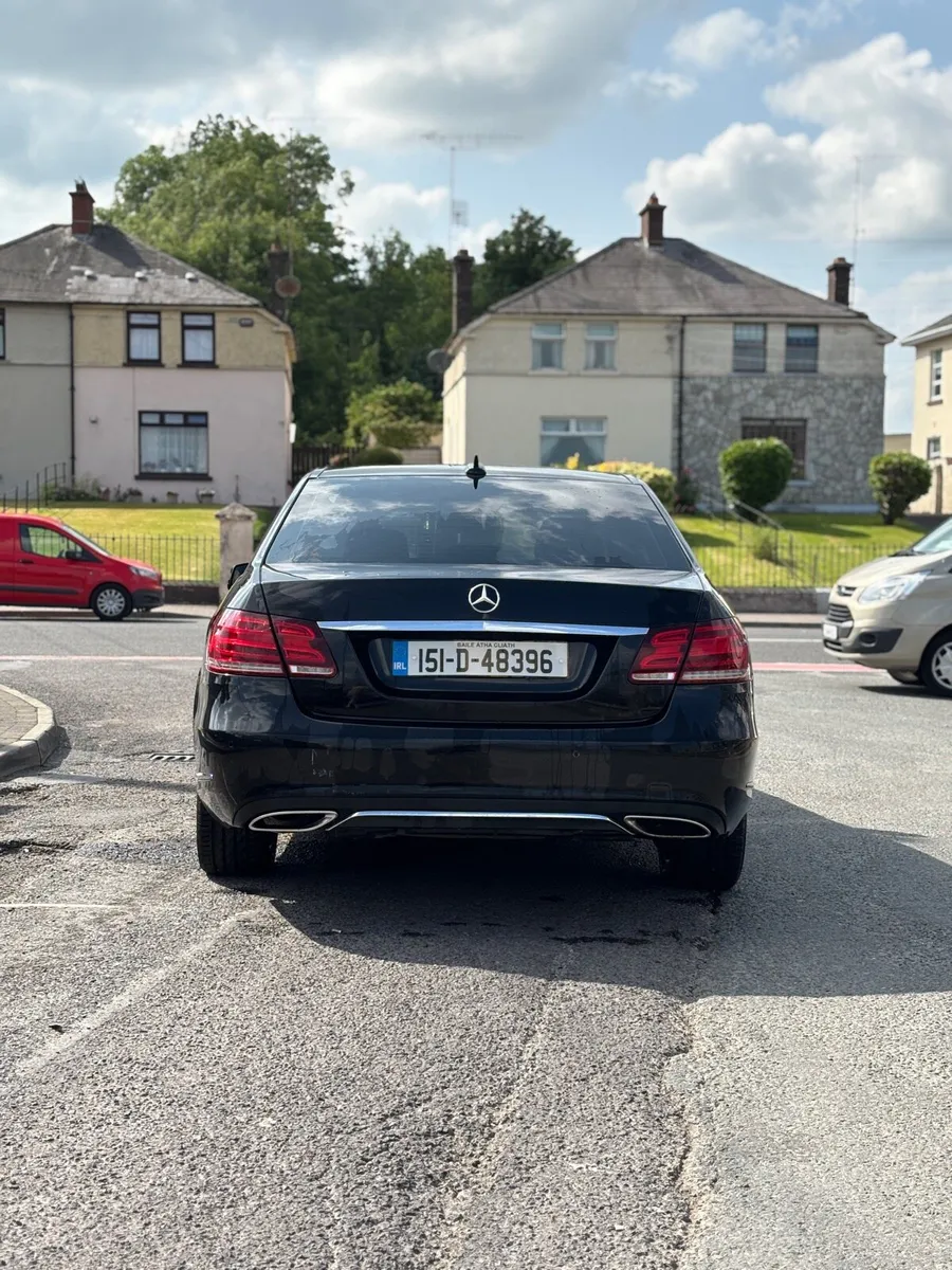 Immaculate 2015 Mercedes-Benz E220 BlueTEC - Image 2