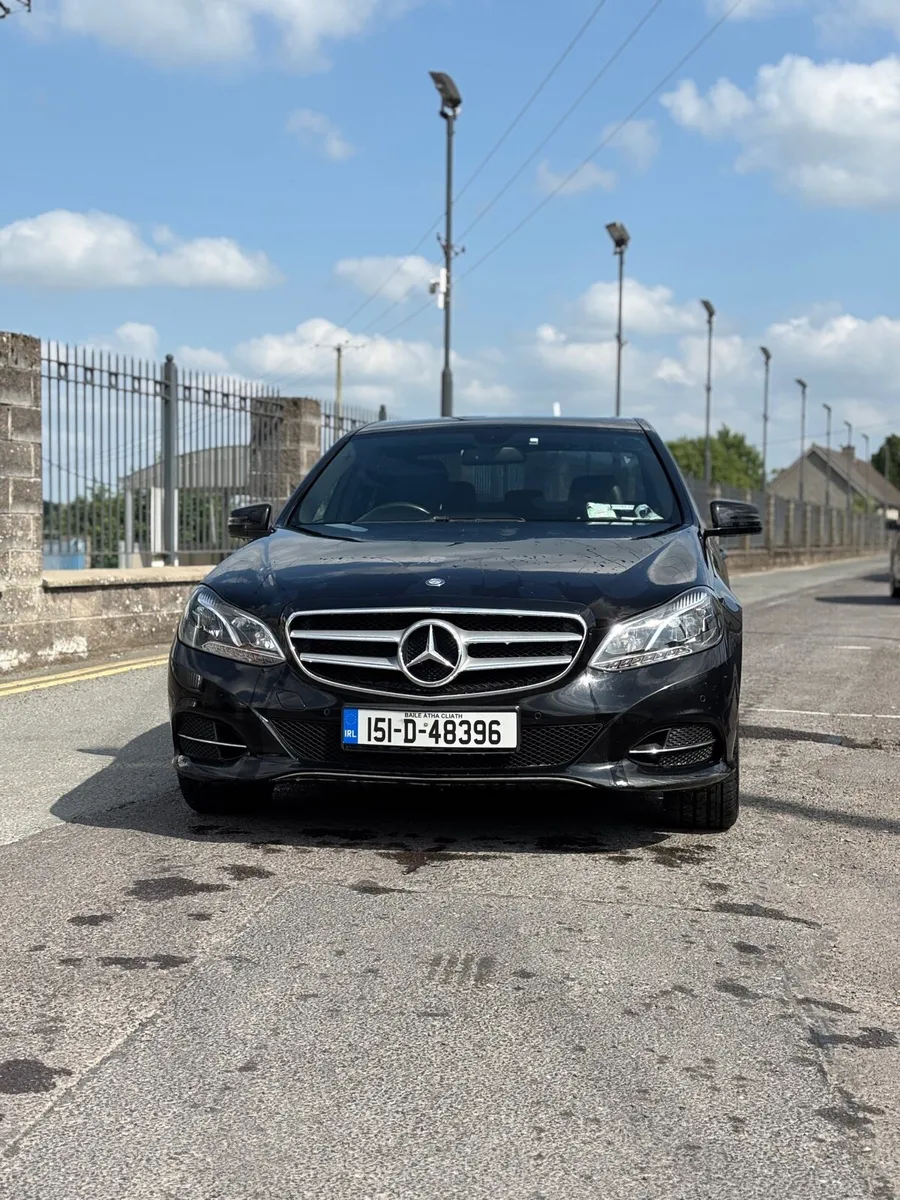 Immaculate 2015 Mercedes-Benz E220 BlueTEC - Image 4