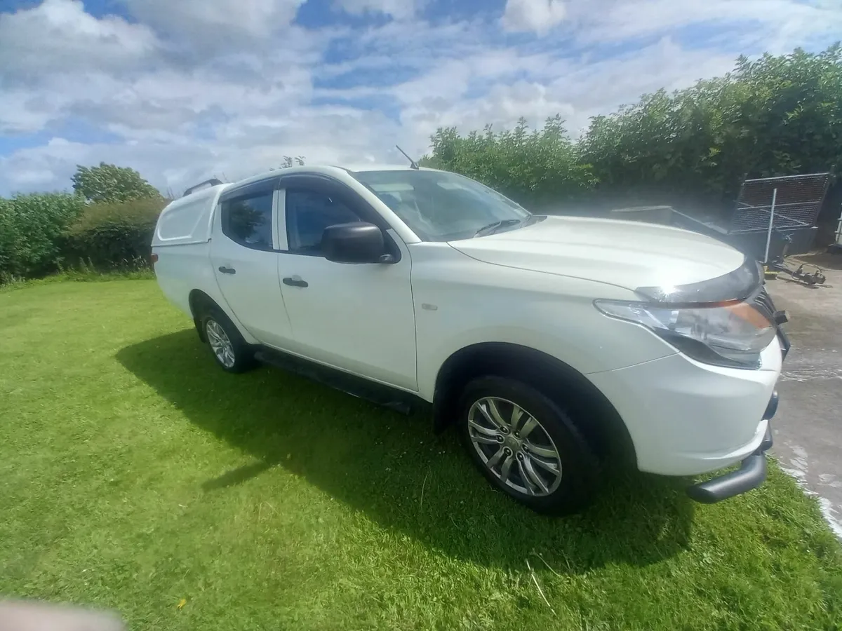 Mitsubishi L200 2016 - Image 2