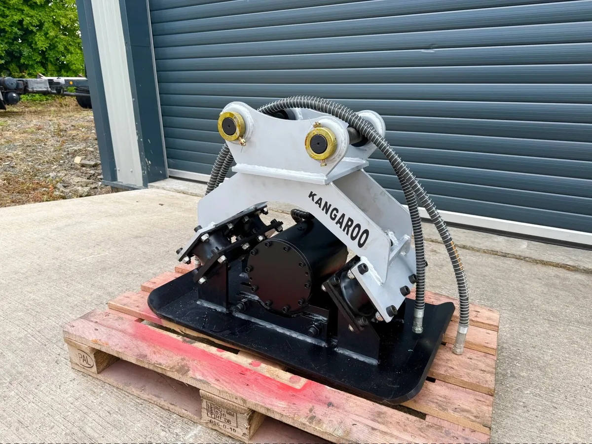 Wacker plate 4-6 ton New - Image 1