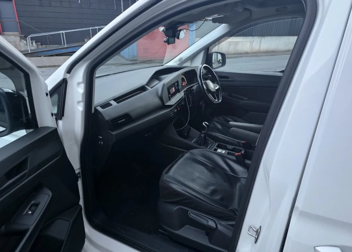 Volkswagen Caddy 2021 - Image 4
