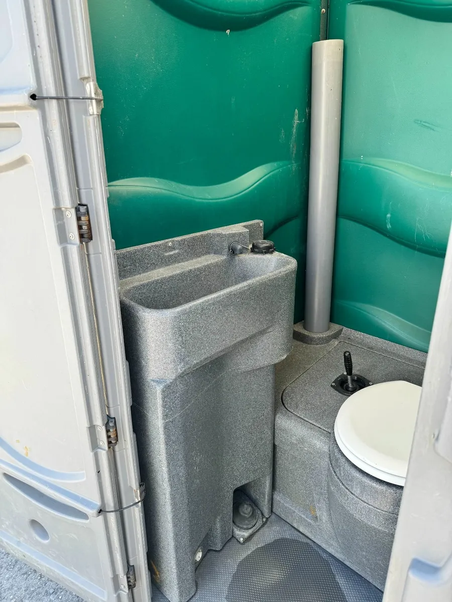 Site Toilet - Image 4