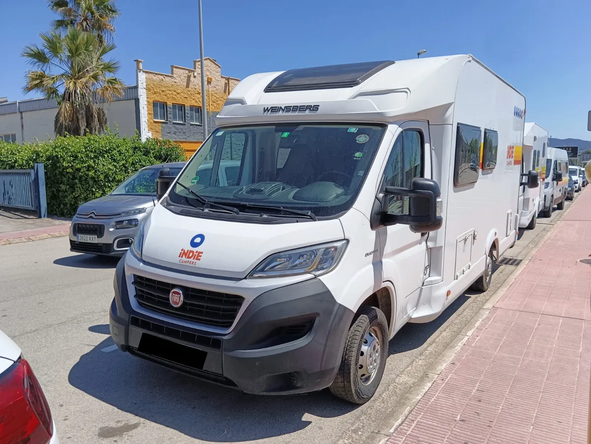 Weinsberg Carasuite 650 MF RHD 5 pax - Image 1
