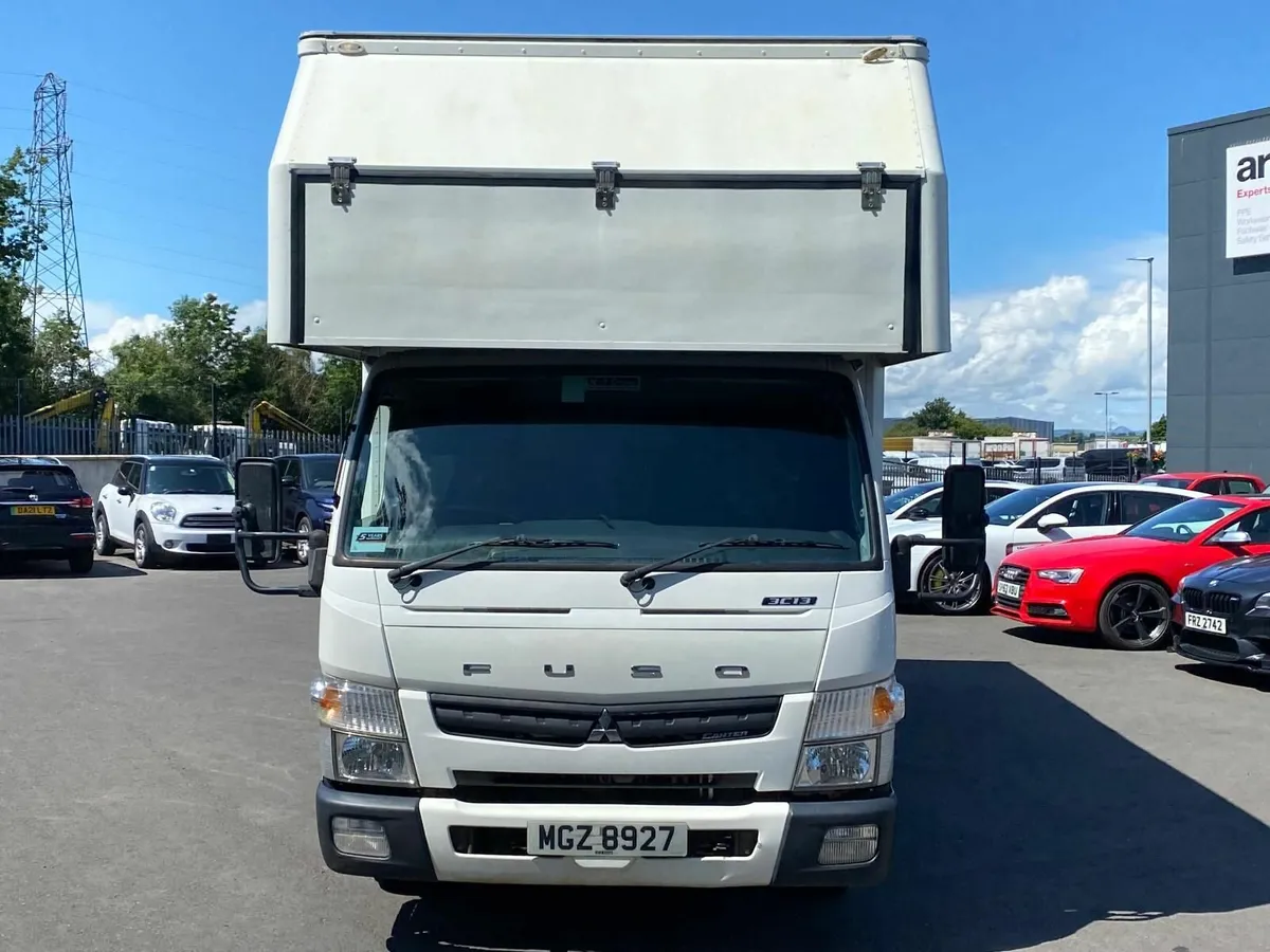 2019 Mitsubishi Canter / Fuso 3.5 Ton Luton body - Image 2