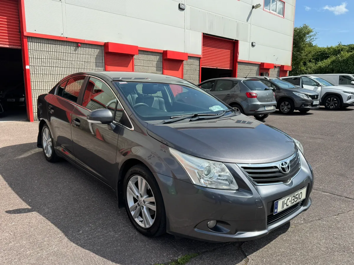 11 avensis diesel hi spec low mile - Image 4