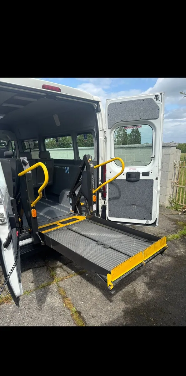Peugot Boxer 10 Seater Wheelchair - Image 2