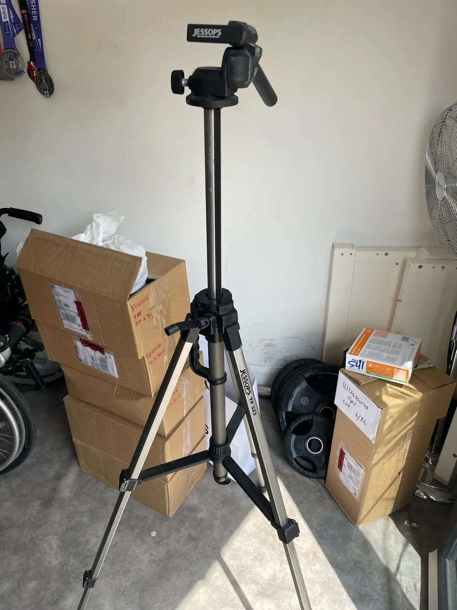 Jessops camera tripod tp 323 - Image 1